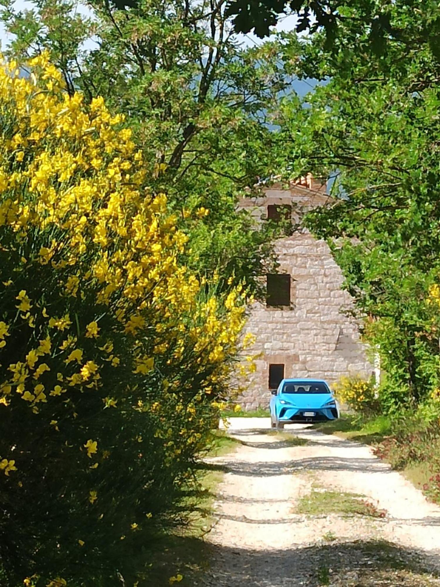 Antica Dimora Italiana Villa Fabriano Exterior photo